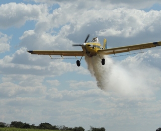 Aplicação aérea agrícola